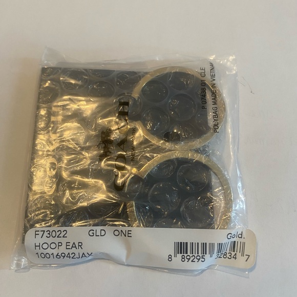 Coach Gold Hoop Earrings NWT - Picture 3 of 3